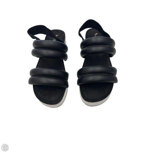 Sandals Heels Platform By Koolaburra By Ugg In Black & White, Size: 9