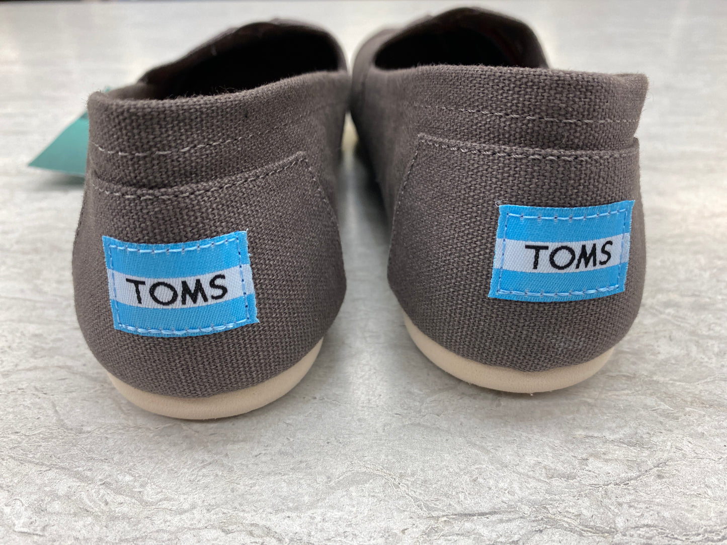 Shoes Flats By Toms In Grey, Size: 7.5