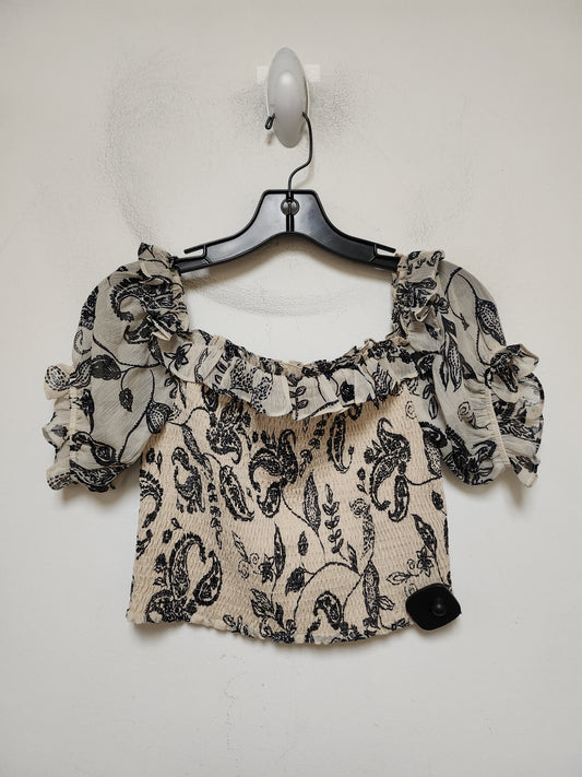 Top Short Sleeve By Express In Black & Cream, Size: S