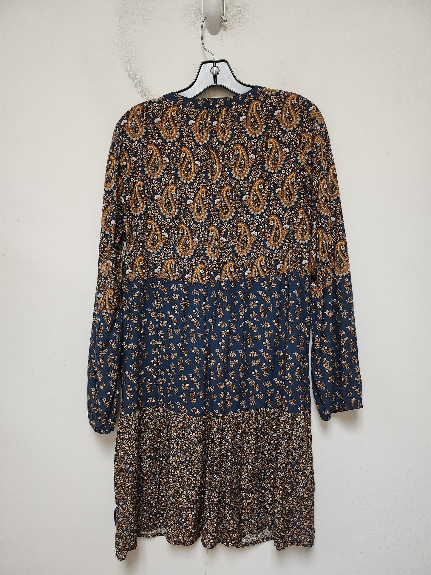 Dress Casual Short By Clothes Mentor In Paisley Print, Size: M