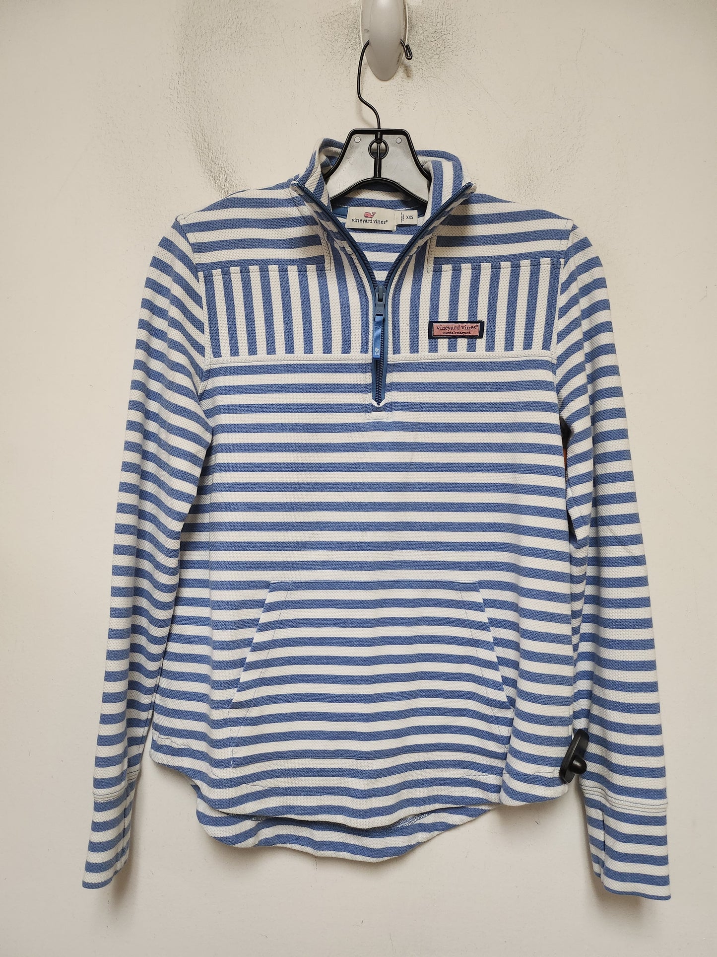 Top Long Sleeve By Vineyard Vines In Striped Pattern, Size: Xxs