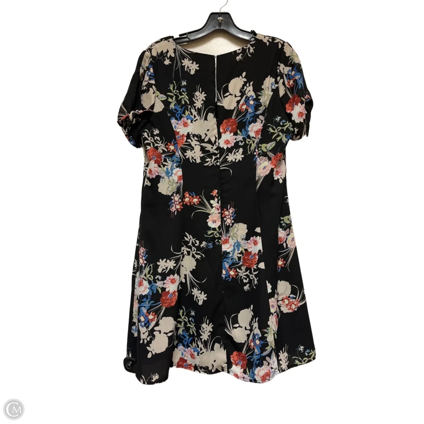 Dress Casual Short By Skies Are Blue In Black, Size: M