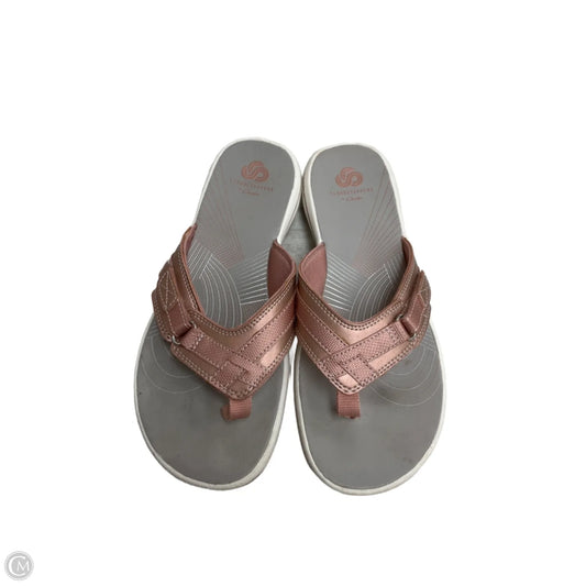 Sandals Flats By Clarks In Grey & Pink, Size: 7