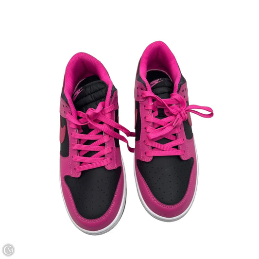 Shoes Sneakers By Nike In Black & Pink, Size: 9.5
