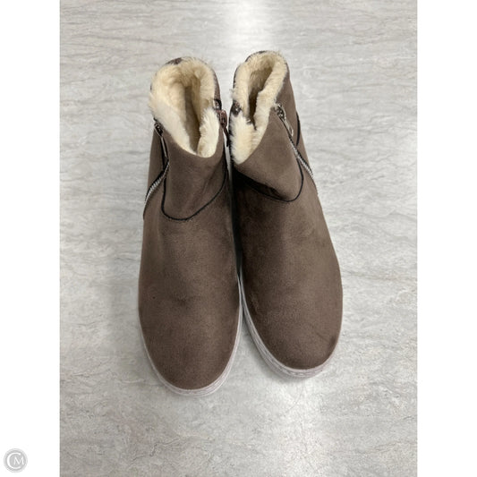 Shoes Sneakers By Bamboo In Grey, Size: 6.5