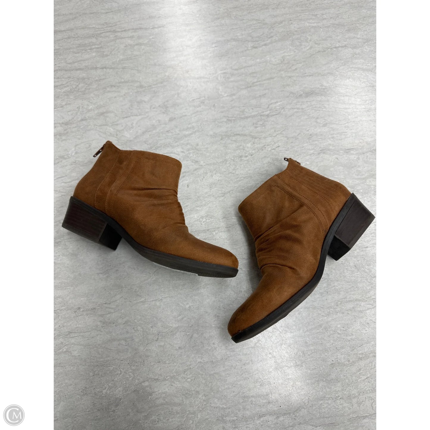 Boots Ankle Flats By Clothes Mentor In Brown, Size: 7