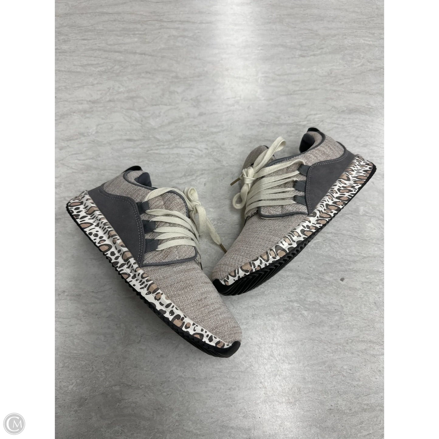 Shoes Sneakers By Clothes Mentor In Animal Print, Size: 7