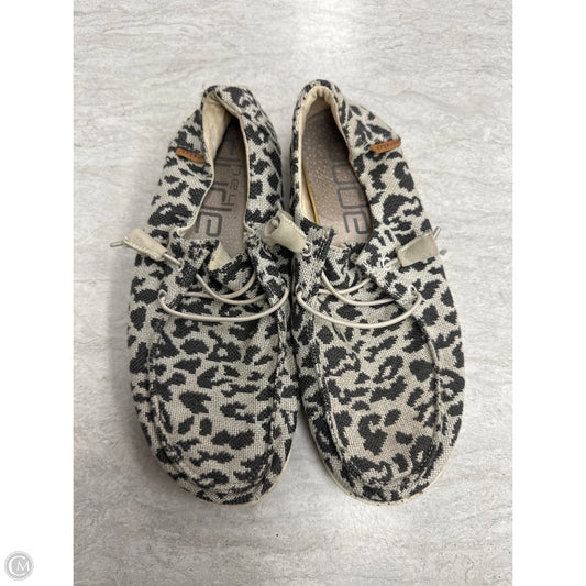 Shoes Flats By Hey Dude In Animal Print, Size: 6