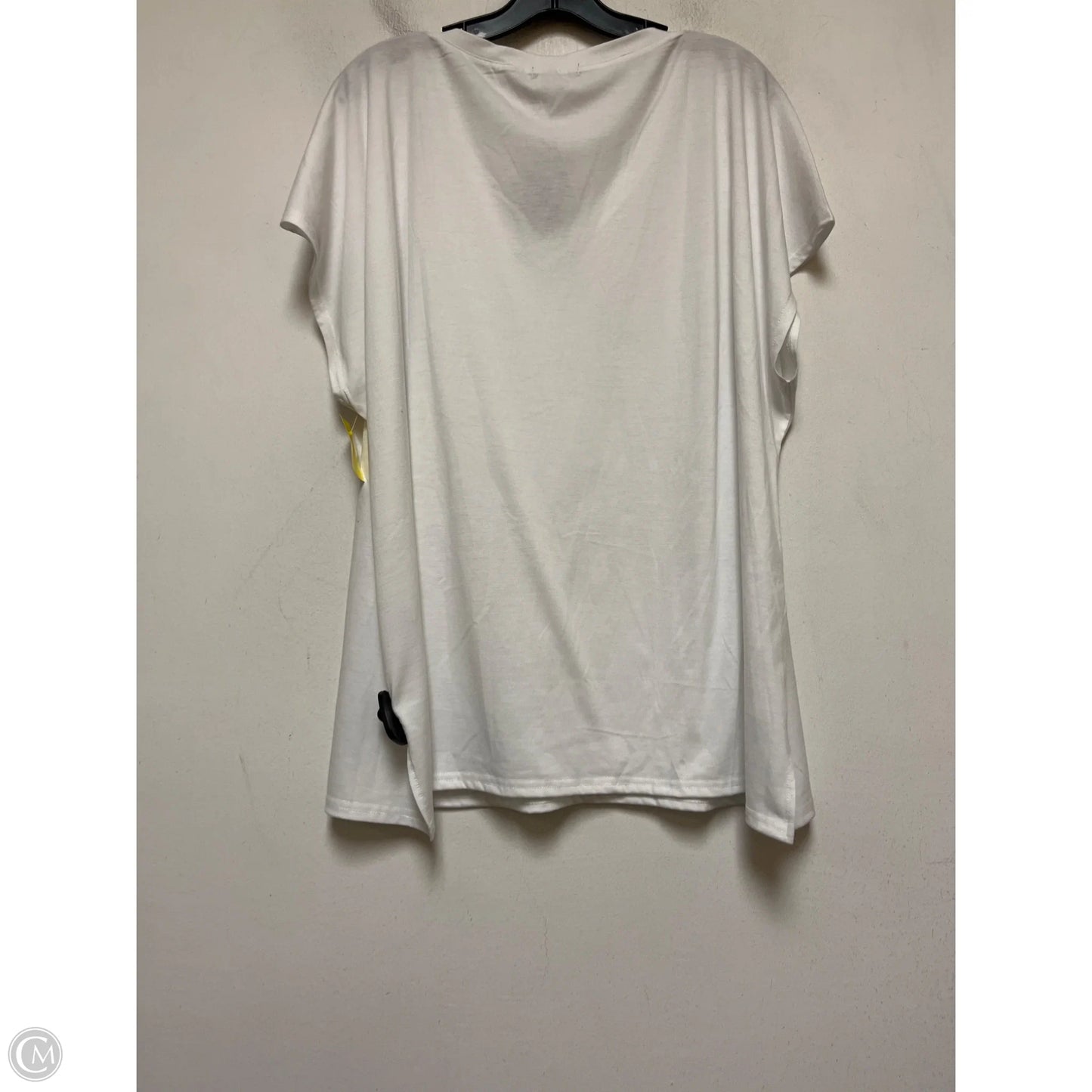Top Short Sleeve By Clothes Mentor In White, Size: 3x