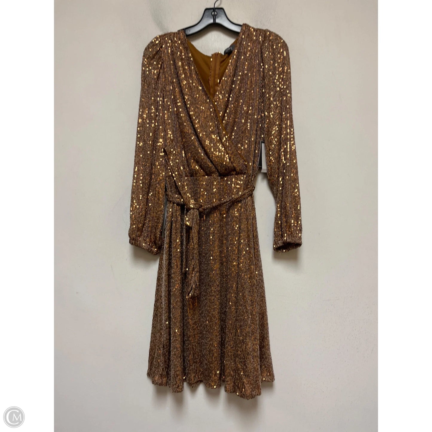 Dress Casual Midi By Clothes Mentor In Gold, Size: L