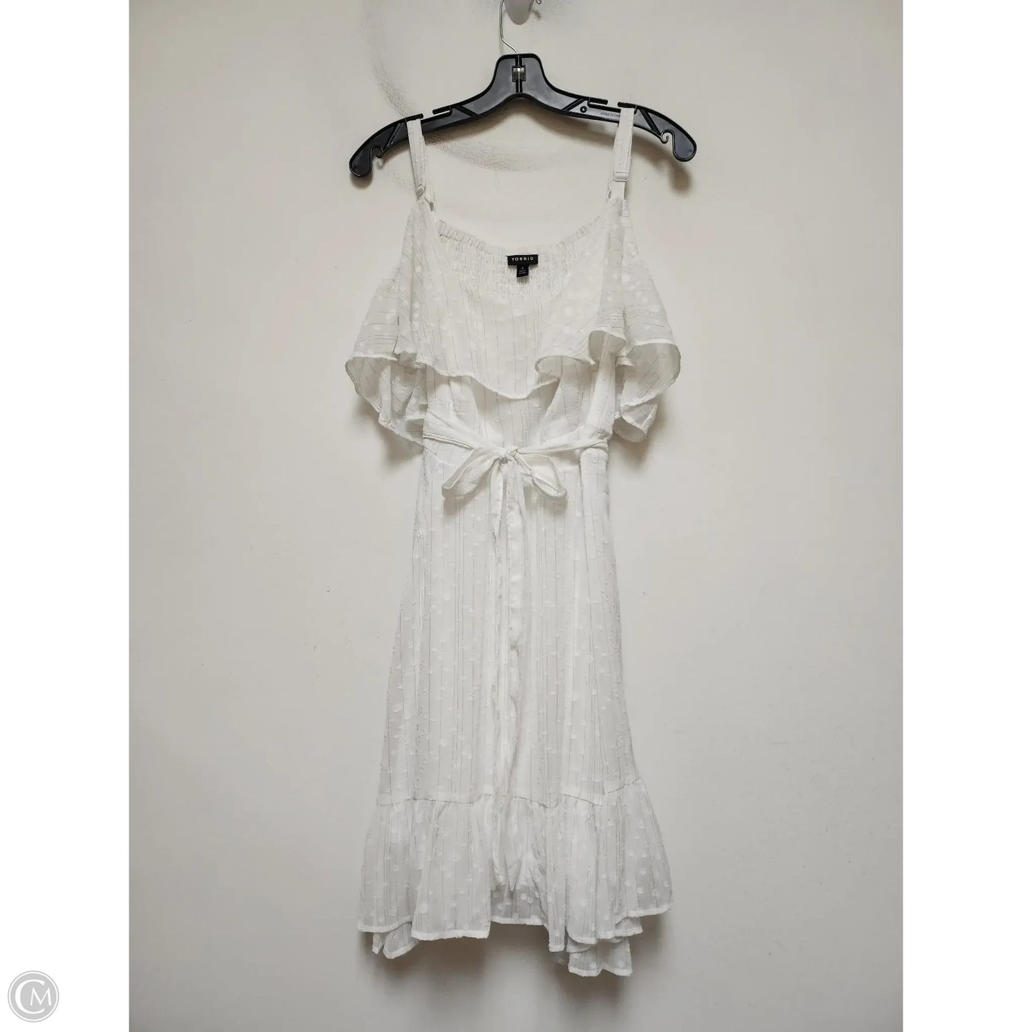 Dress Casual Short By Torrid In White, Size: 4x