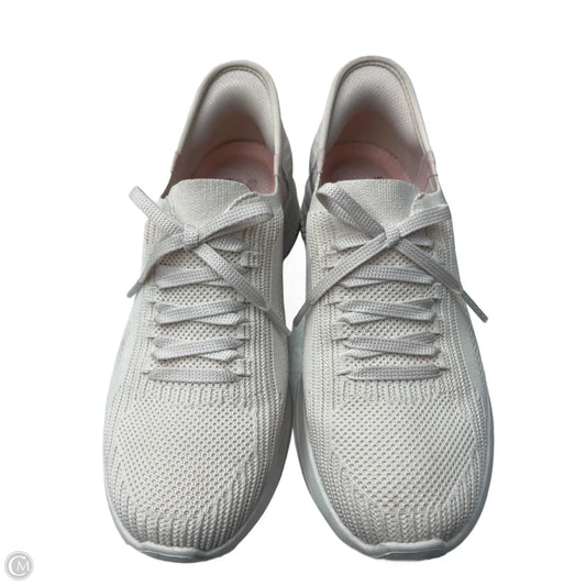 Shoes Athletic By Skechers In Cream, Size: 7