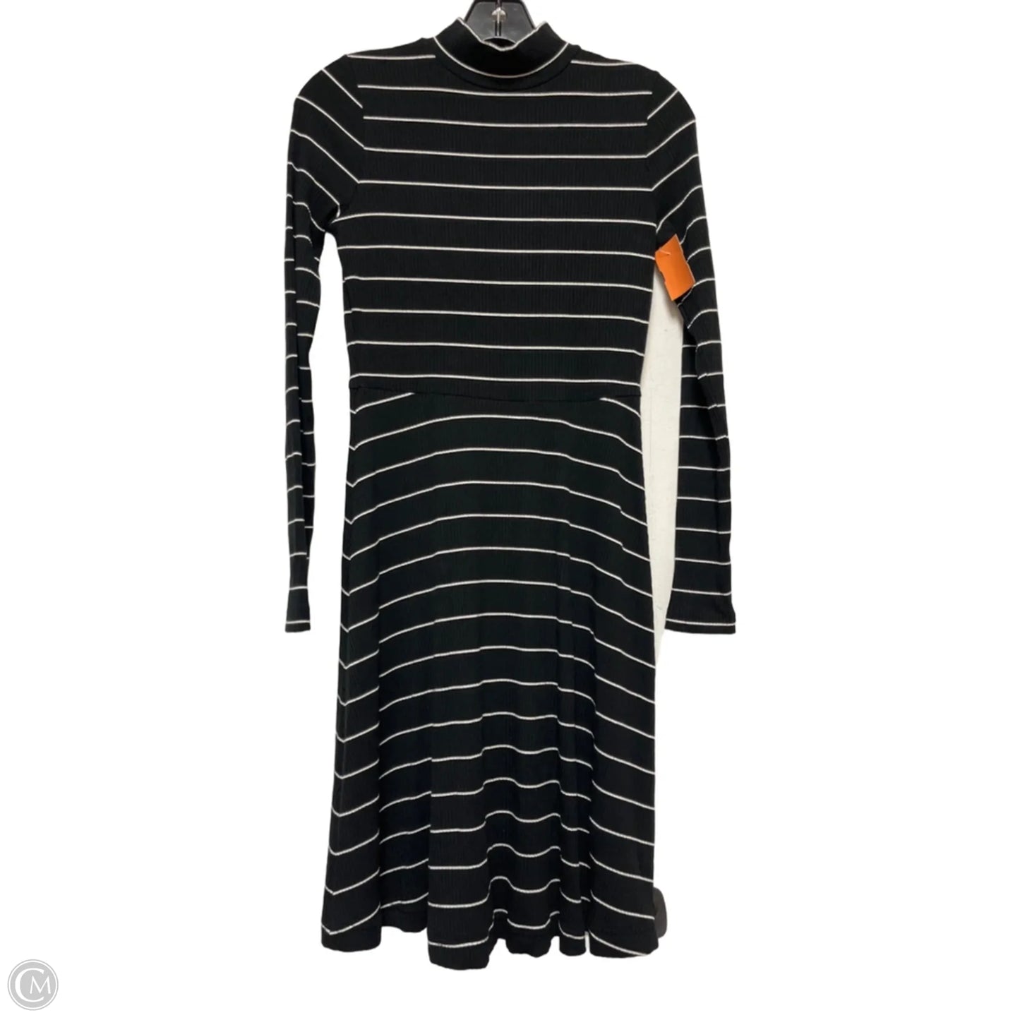 Dress Casual Short By Banana Republic In Striped Pattern, Size: Xxs