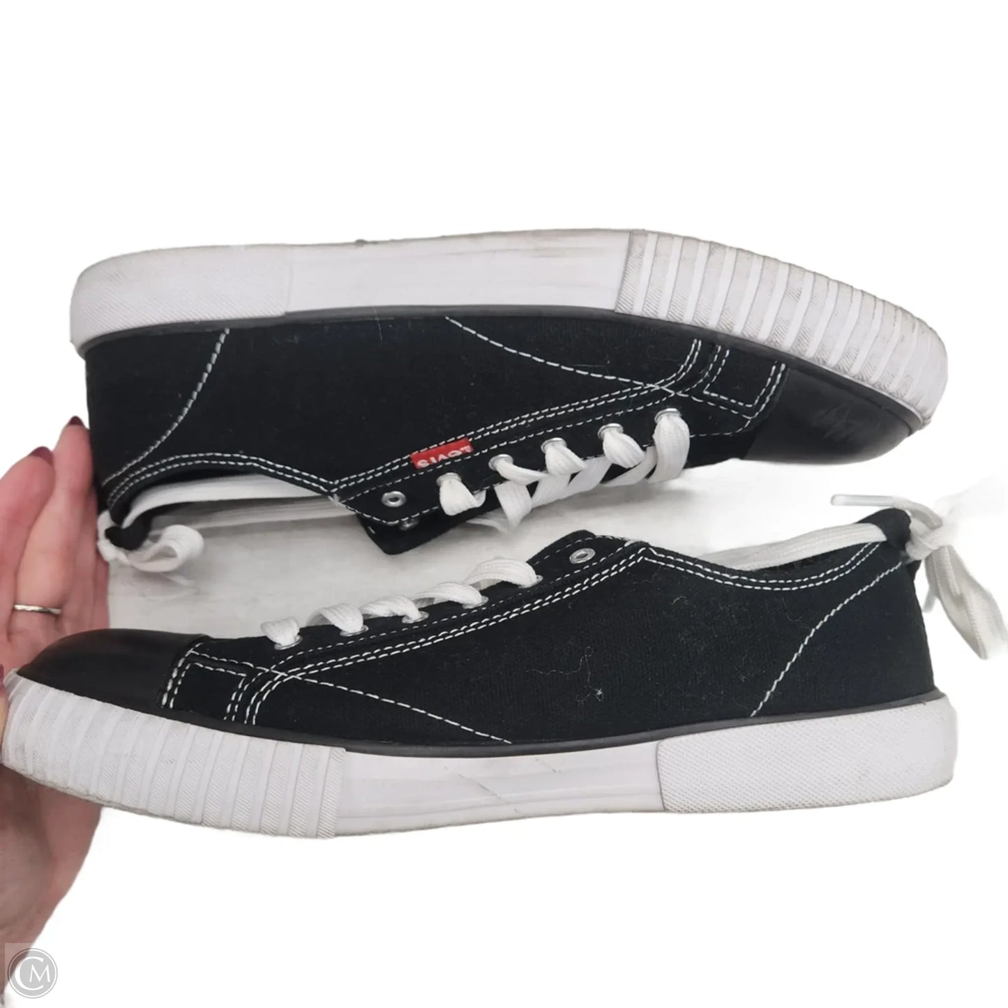 Shoes Sneakers By Levis In Black, Size: 9