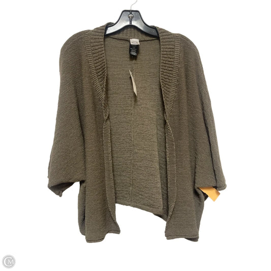 Top Short Sleeve By Akemi And Kin In Green, Size: Osfm