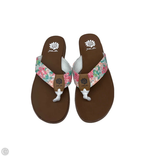 Sandals Flip Flops By Yellow Box In Tropical Print, Size: 8.5