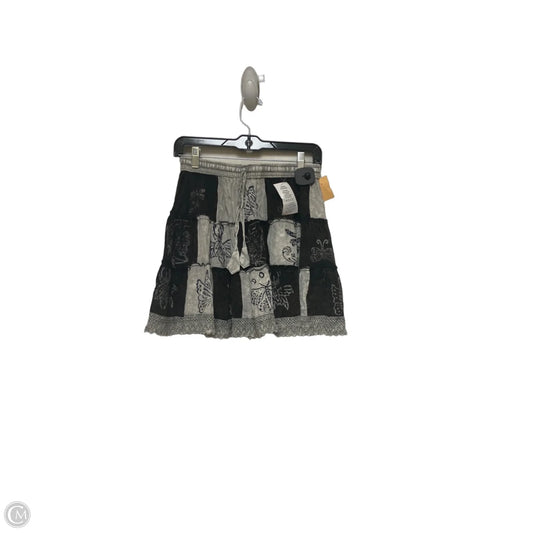 Skirt Mini & Short By Clothes Mentor In Checkered Pattern, Size: Osfm