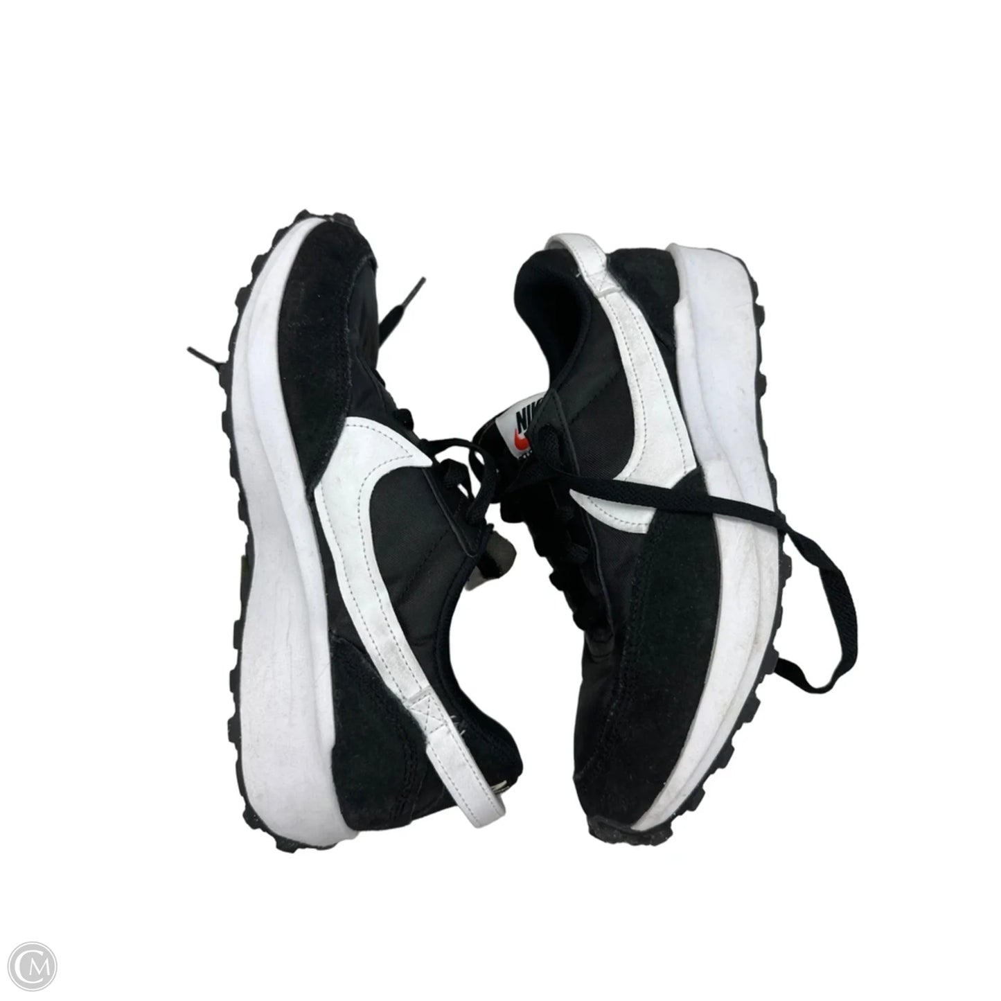 Shoes Sneakers By Nike In Black & White, Size: 8