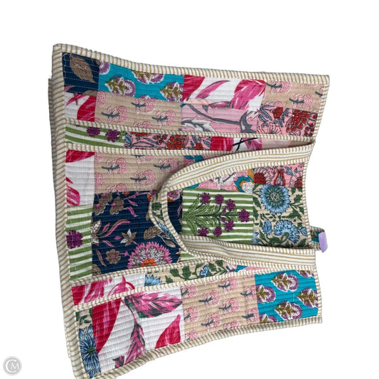 Tote By Clothes Mentor, Size: Large