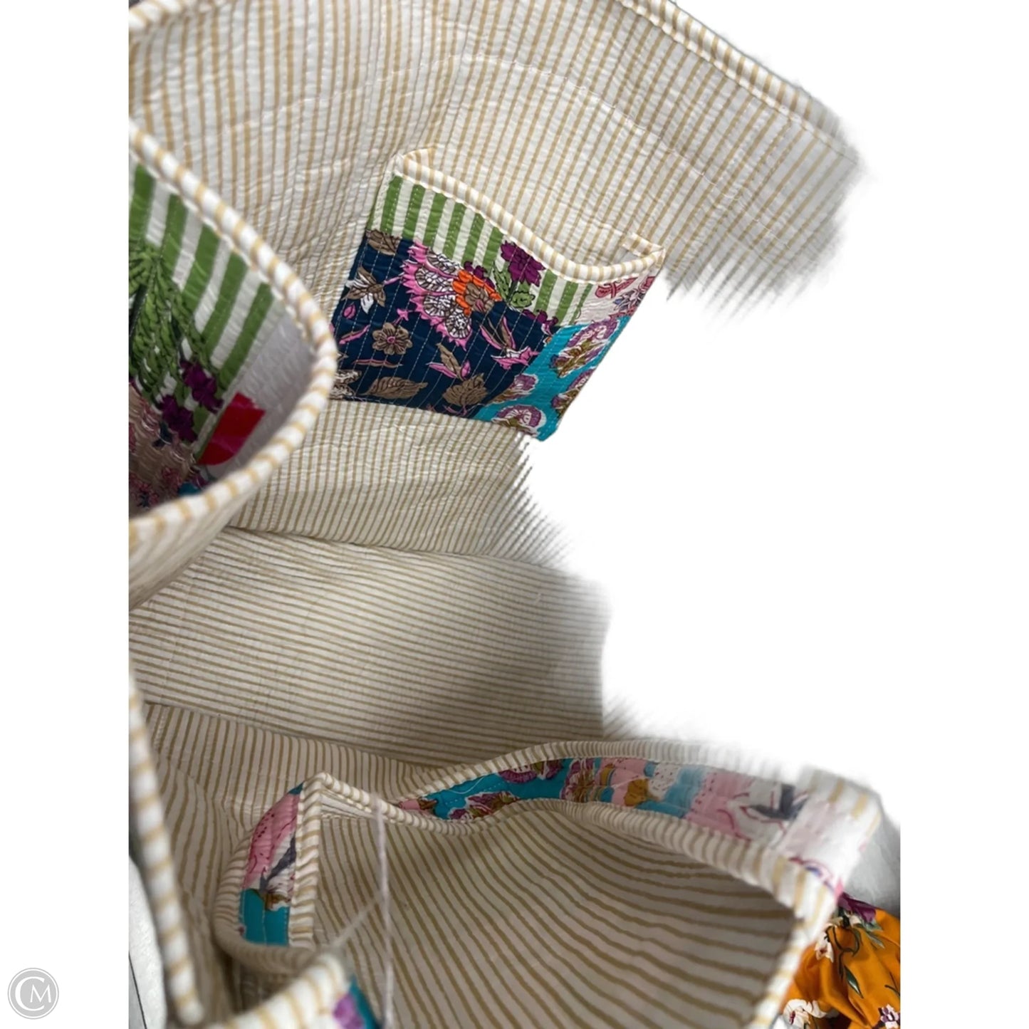 Tote By Clothes Mentor, Size: Large