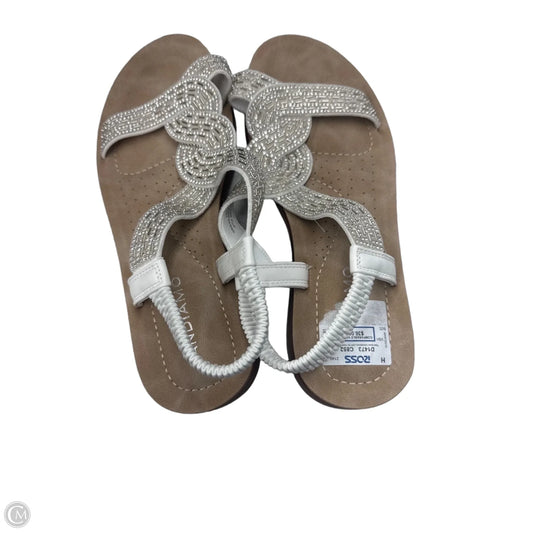 Sandals Flats By Andiamo In White, Size: 8.5