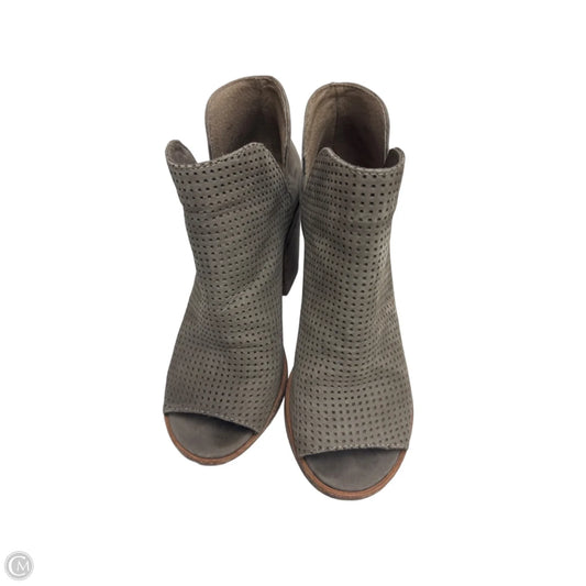 Boots Ankle Heels By Steve Madden In Taupe, Size: 6