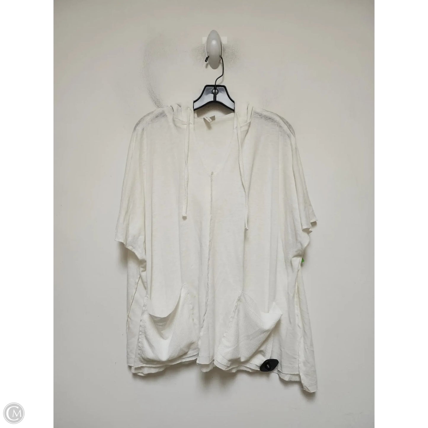 Top Short Sleeve By Cato In White, Size: S