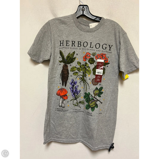 Top Short Sleeve Basic By Clothes Mentor In Grey, Size: S