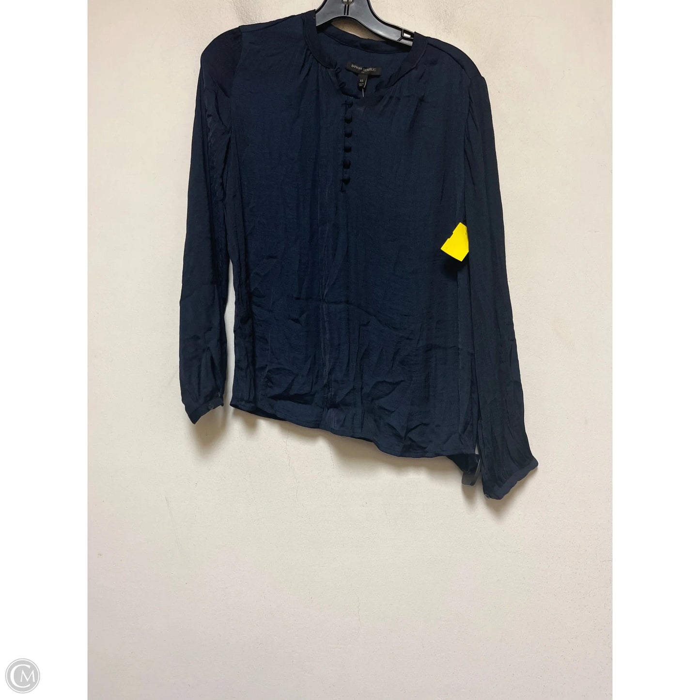 Top Long Sleeve By Banana Republic In Navy, Size: Xs