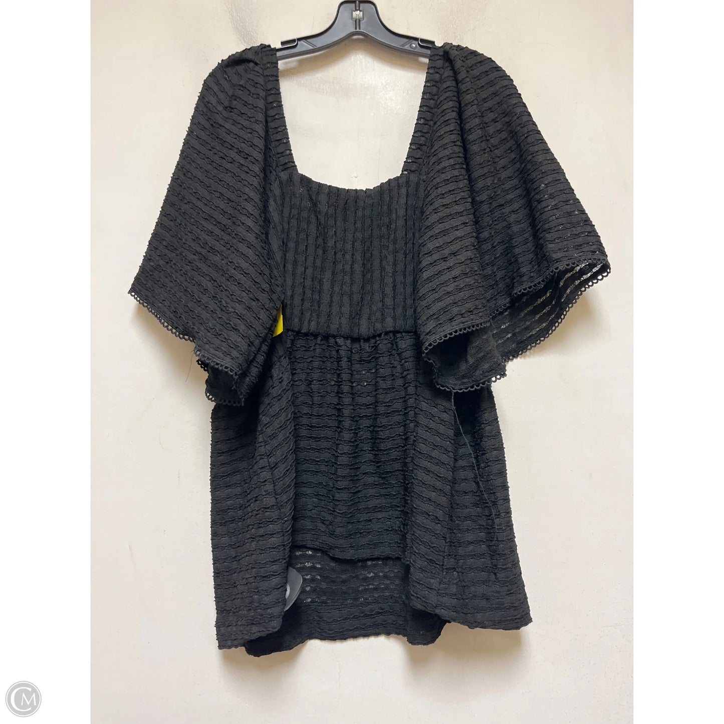 Top Short Sleeve By Clothes Mentor In Black & Cream, Size: 2x