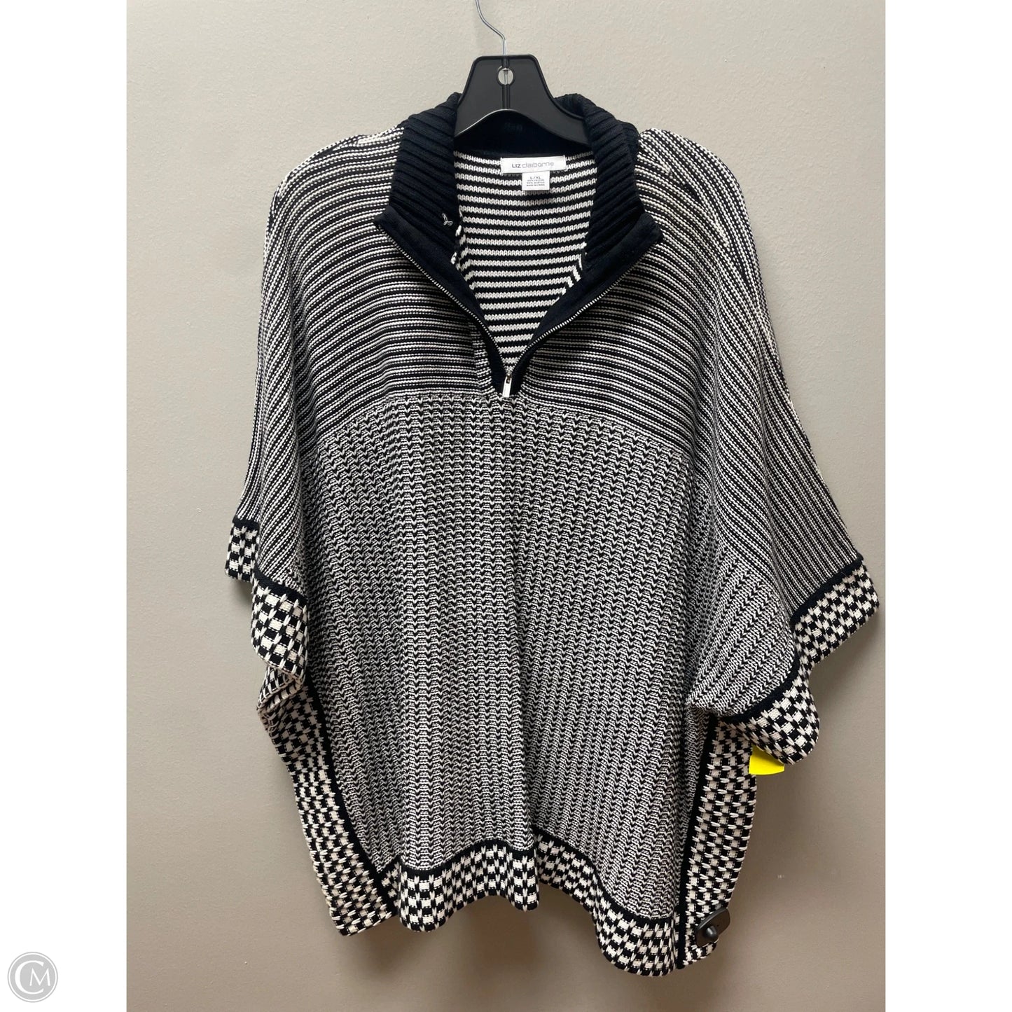 Sweater By Liz And Co In Black & White, Size: L
