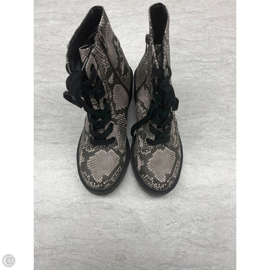 Boots Ankle Heels By Universal Thread In Snakeskin Print, Size: 7.5