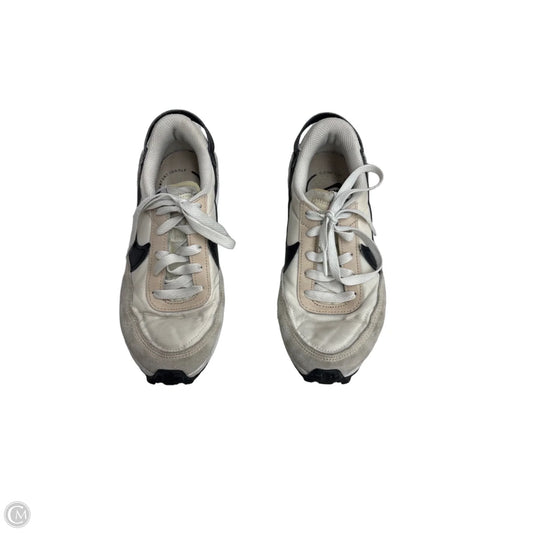 Shoes Sneakers By Nike In Beige, Size: 6