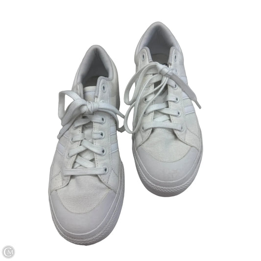 Shoes Sneakers By Adidas In Cream & White, Size: 7.5
