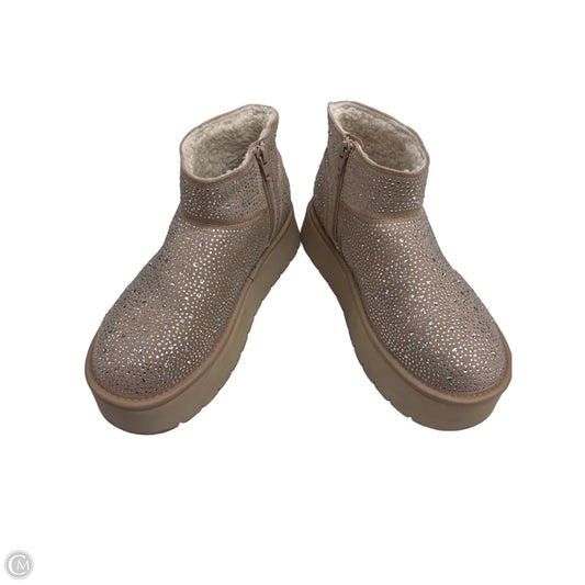 Boots Ankle Flats By Wild Fable In Cream, Size: 8