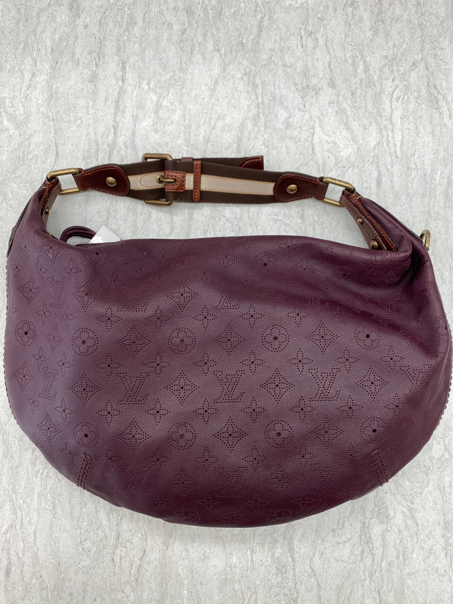 Handbag Luxury Designer By Louis Vuitton, Size: Large