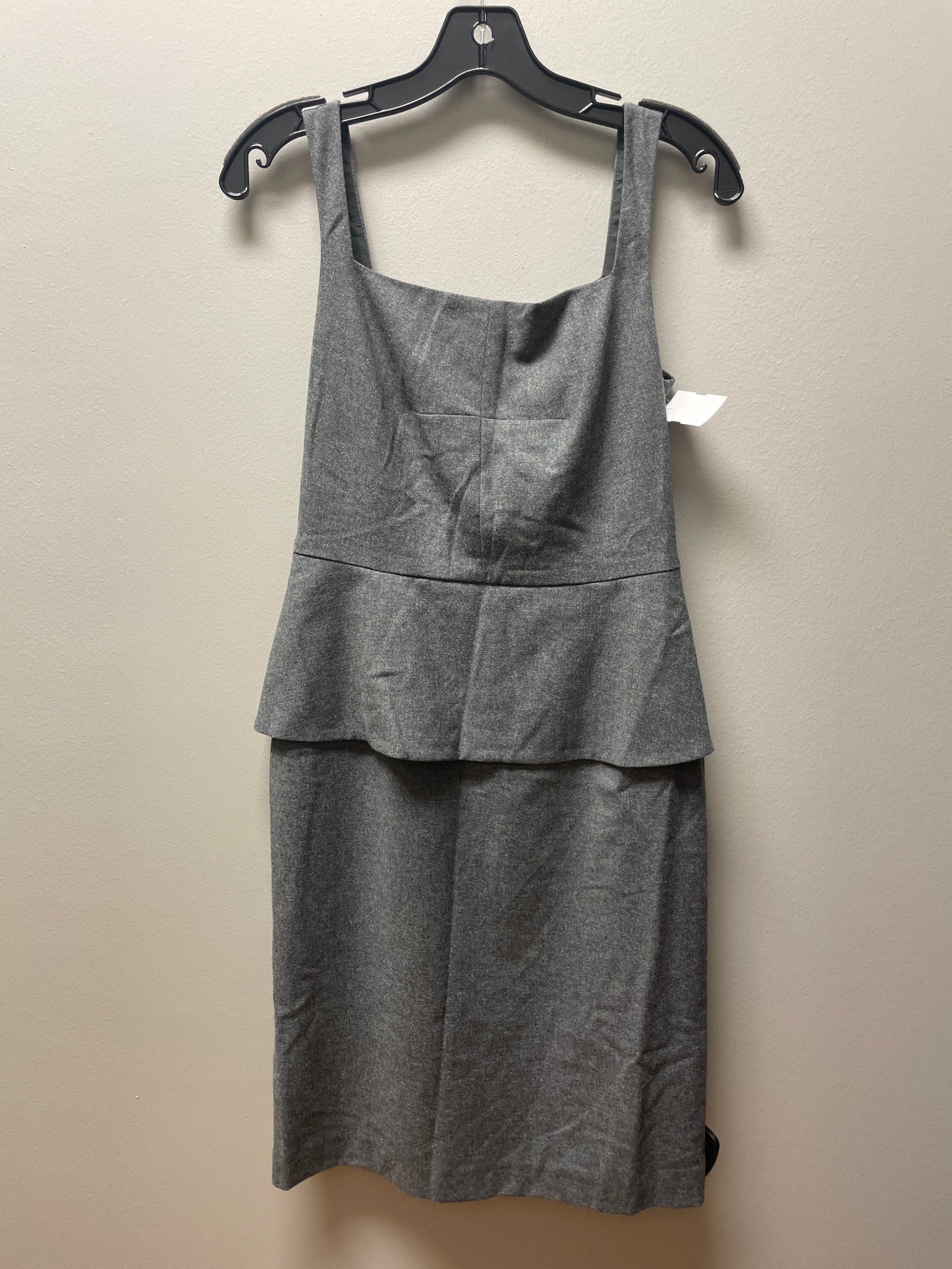 Dress Casual Short By Banana Republic In Grey, Size: Xs