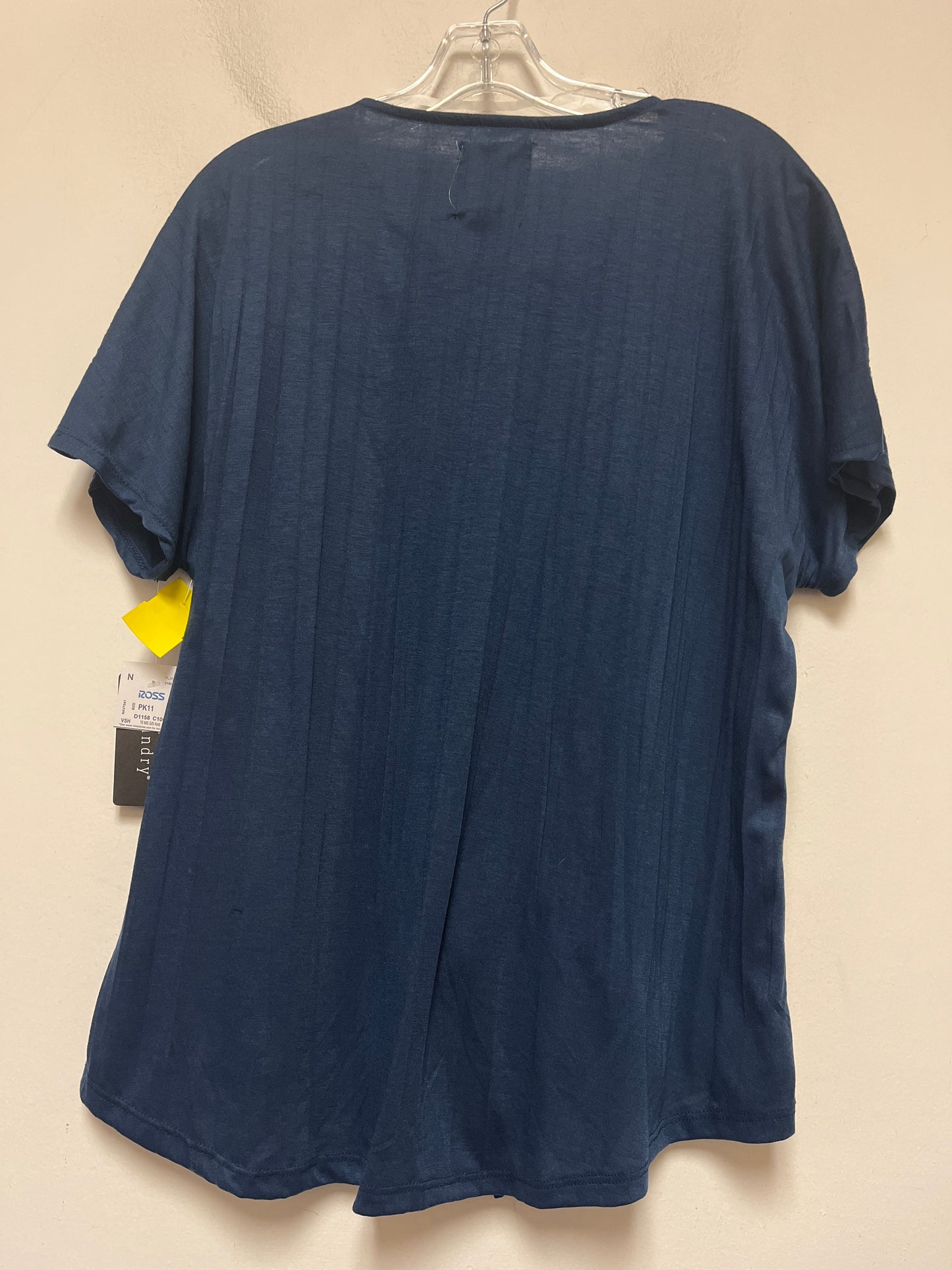 Top Short Sleeve By New York Laundry In Navy, Size: Xl