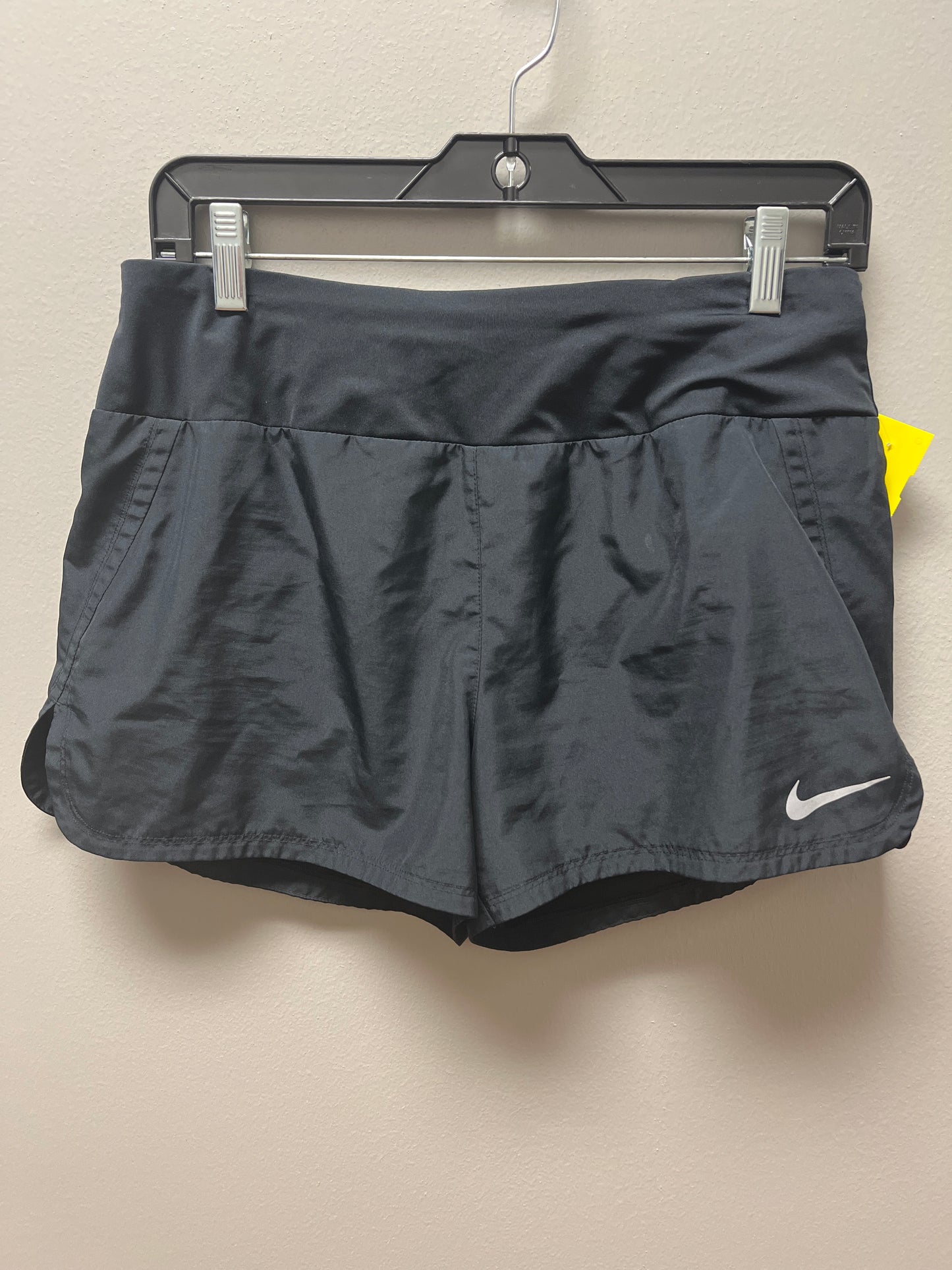 Athletic Shorts By Nike Apparel In Black, Size: M