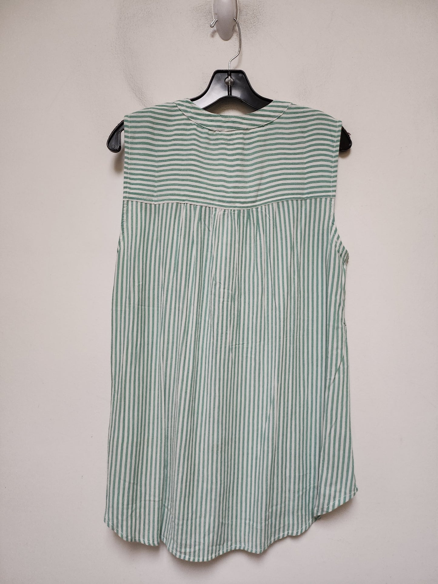 Top Sleeveless By Beachlunchlounge In Striped Pattern, Size: L