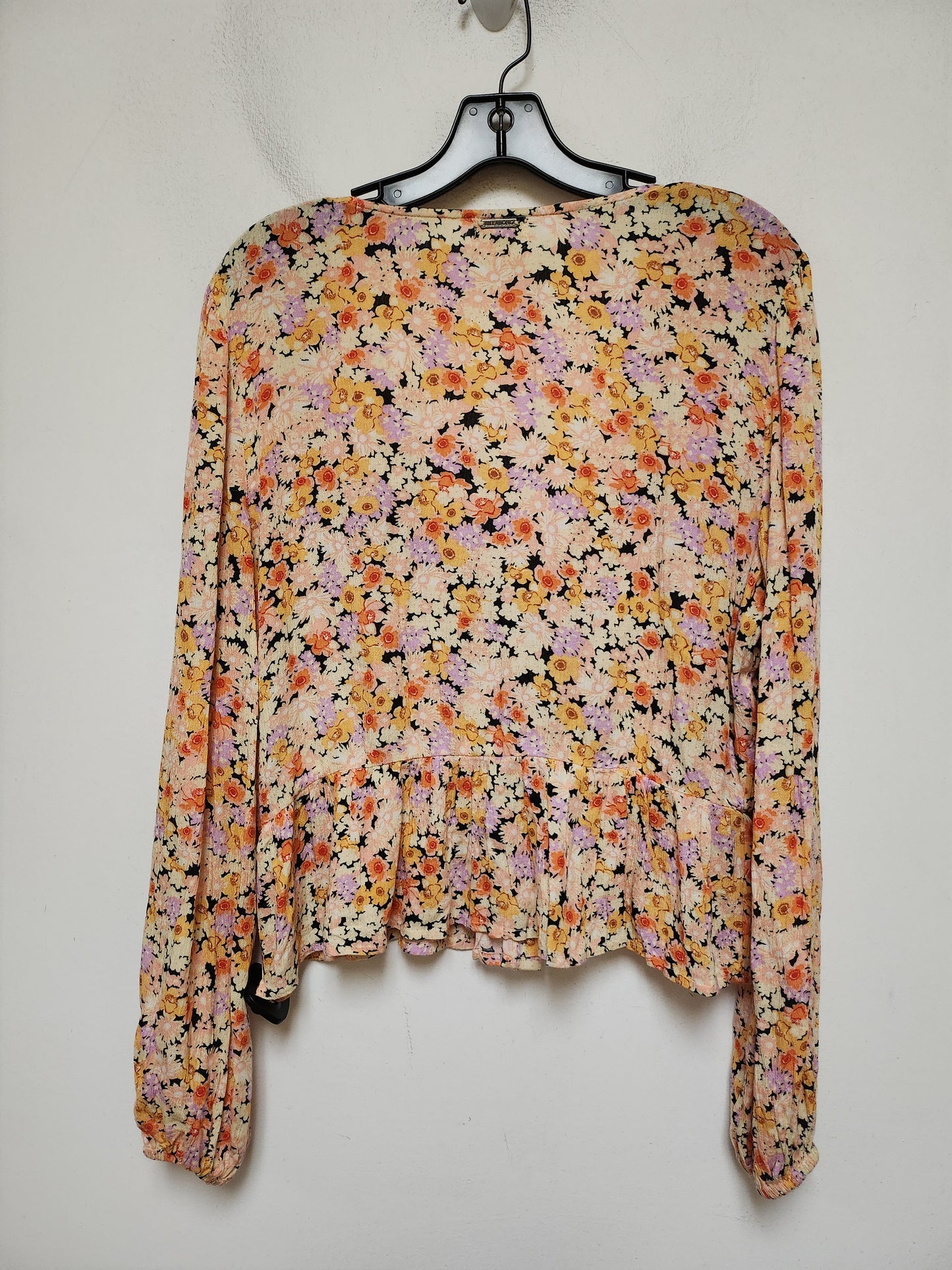 Top Long Sleeve By Billabong In Floral Print, Size: L