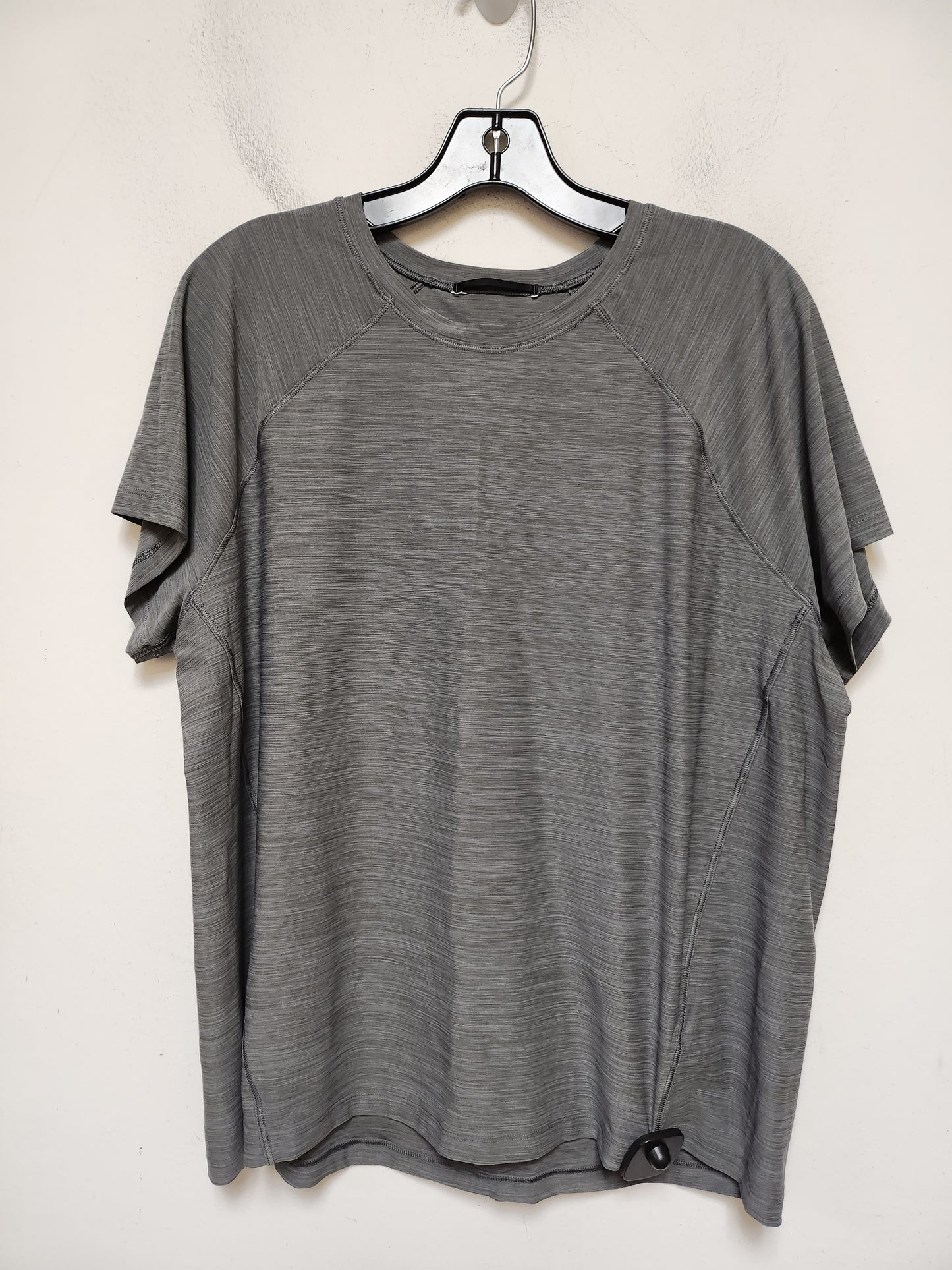 Athletic Top Short Sleeve By Athleta In Grey, Size: L