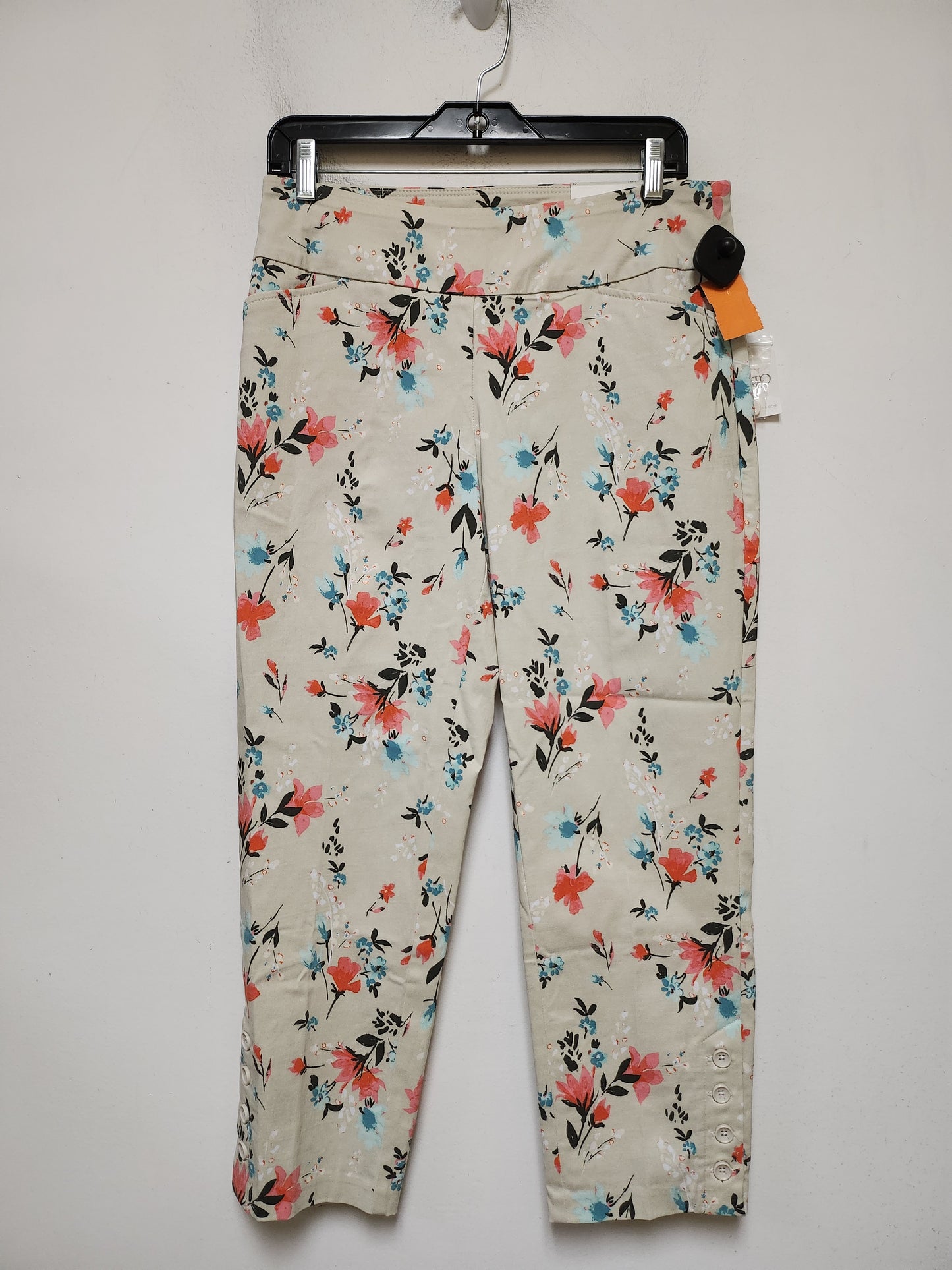 Pants Cropped By Cato In Floral Print, Size: 8