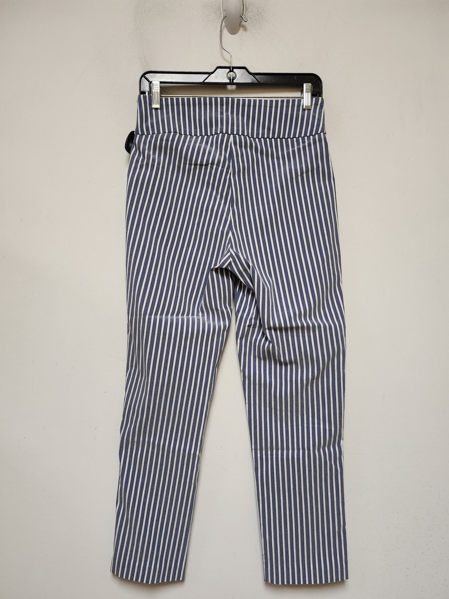 Pants Cropped By Clothes Mentor In Striped Pattern, Size: 4