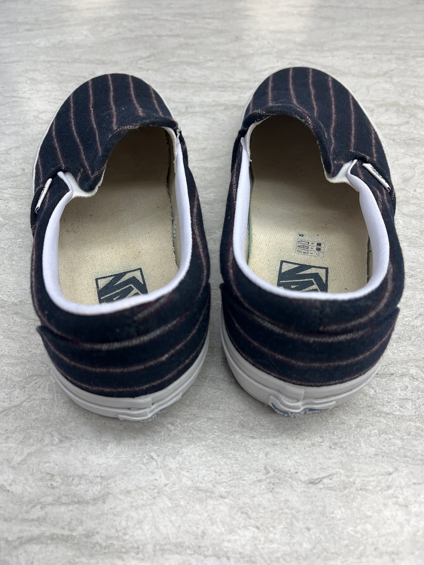 Shoes Sneakers By Vans In Striped Pattern, Size: 10