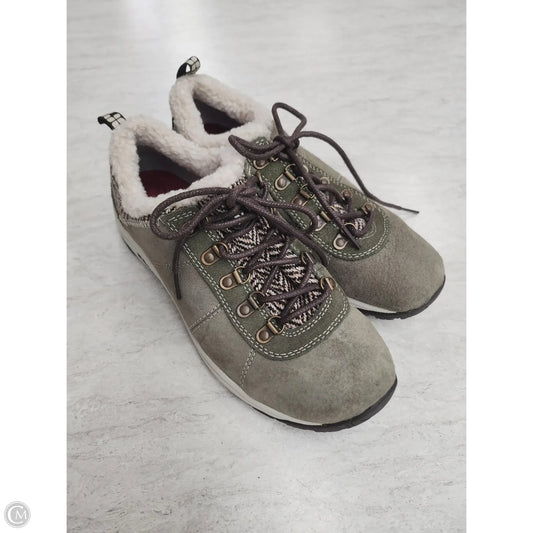 Boots Hiking By Merrell In Green, Size: 8