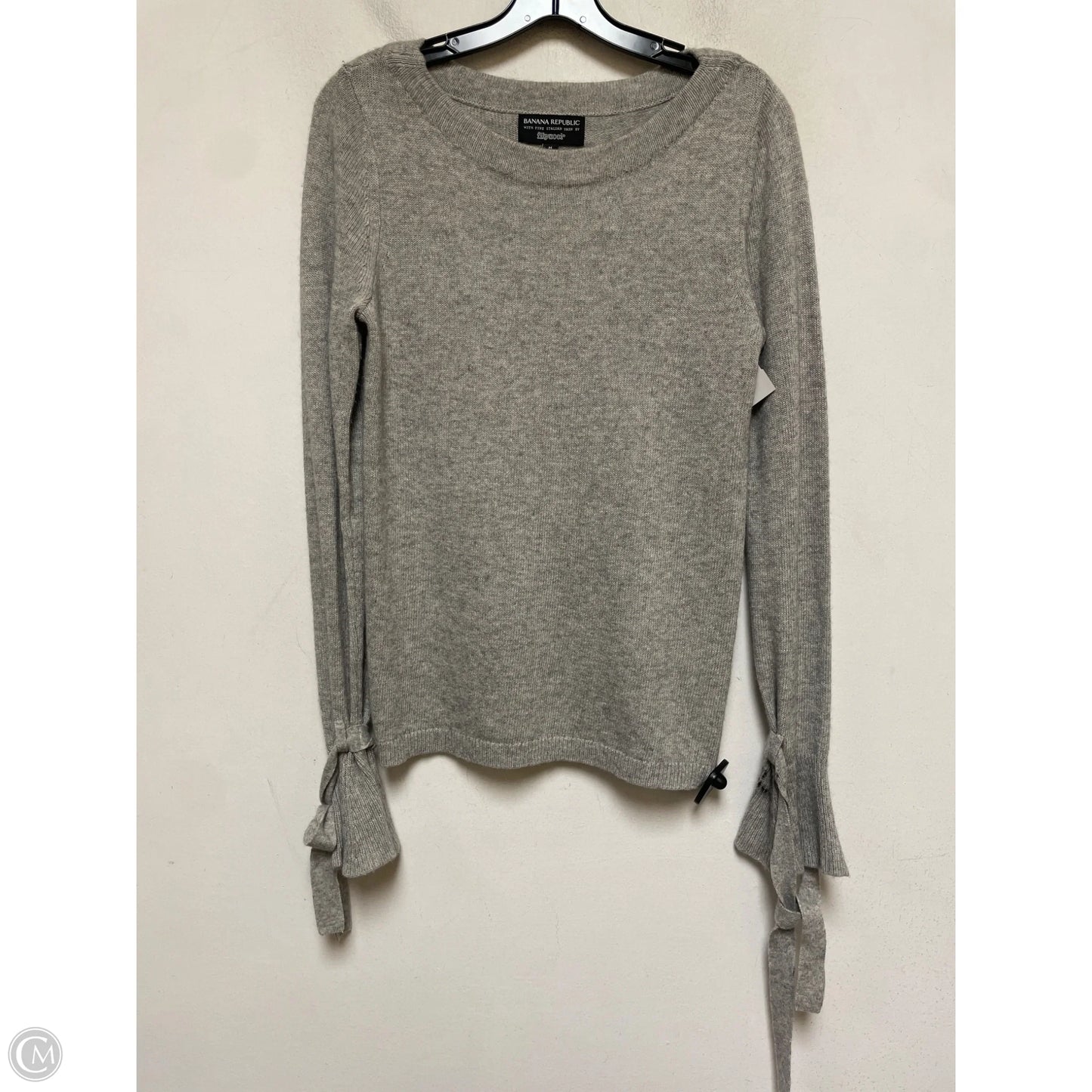 Sweater By Banana Republic In Grey, Size: M