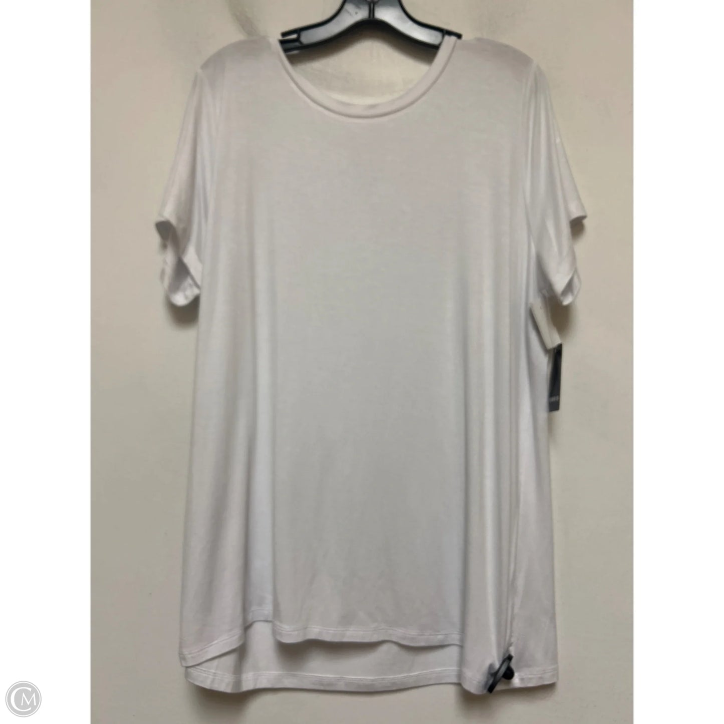 Top Short Sleeve Basic By Torrid In White, Size: 2x