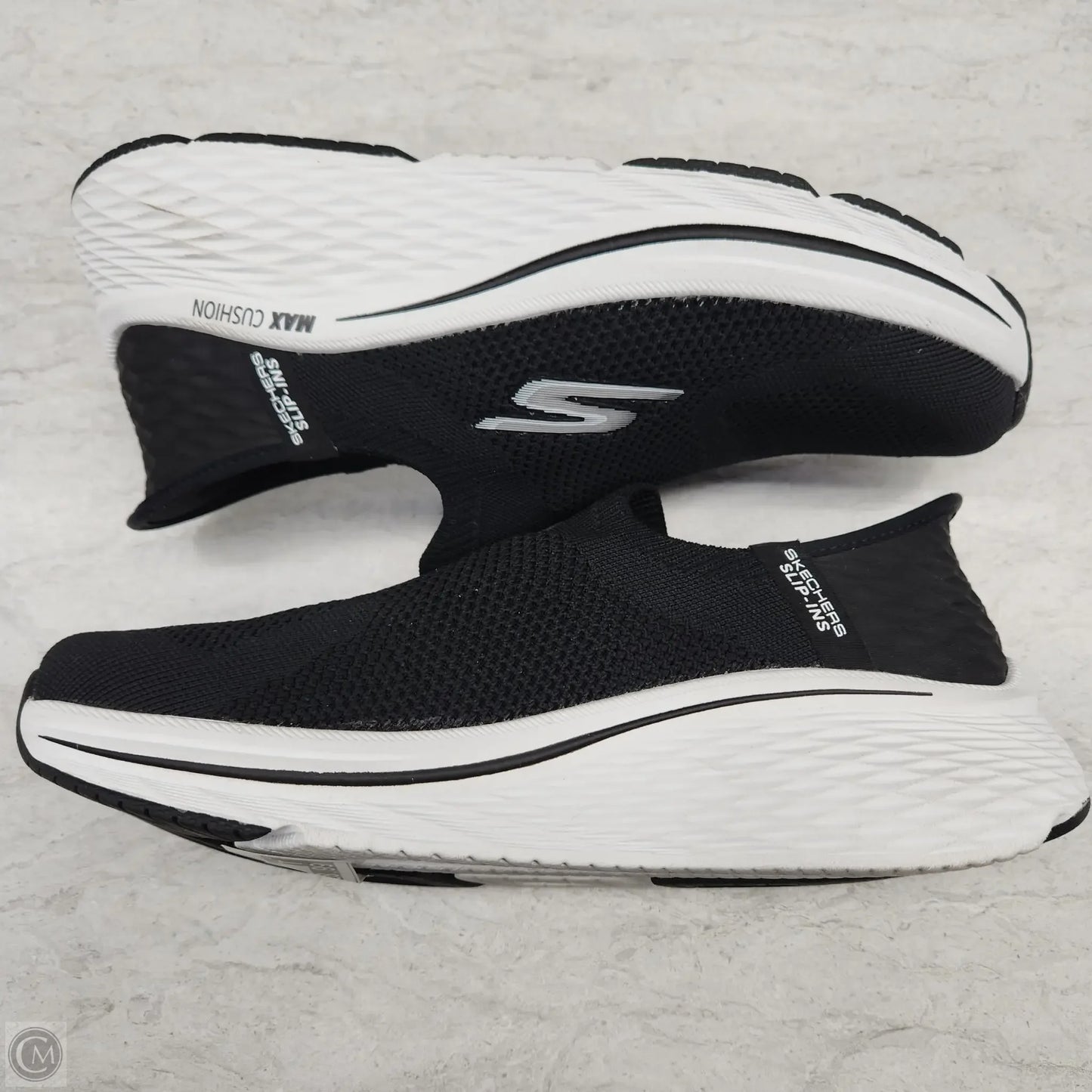 Shoes Sneakers By Skechers In Black, Size: 8