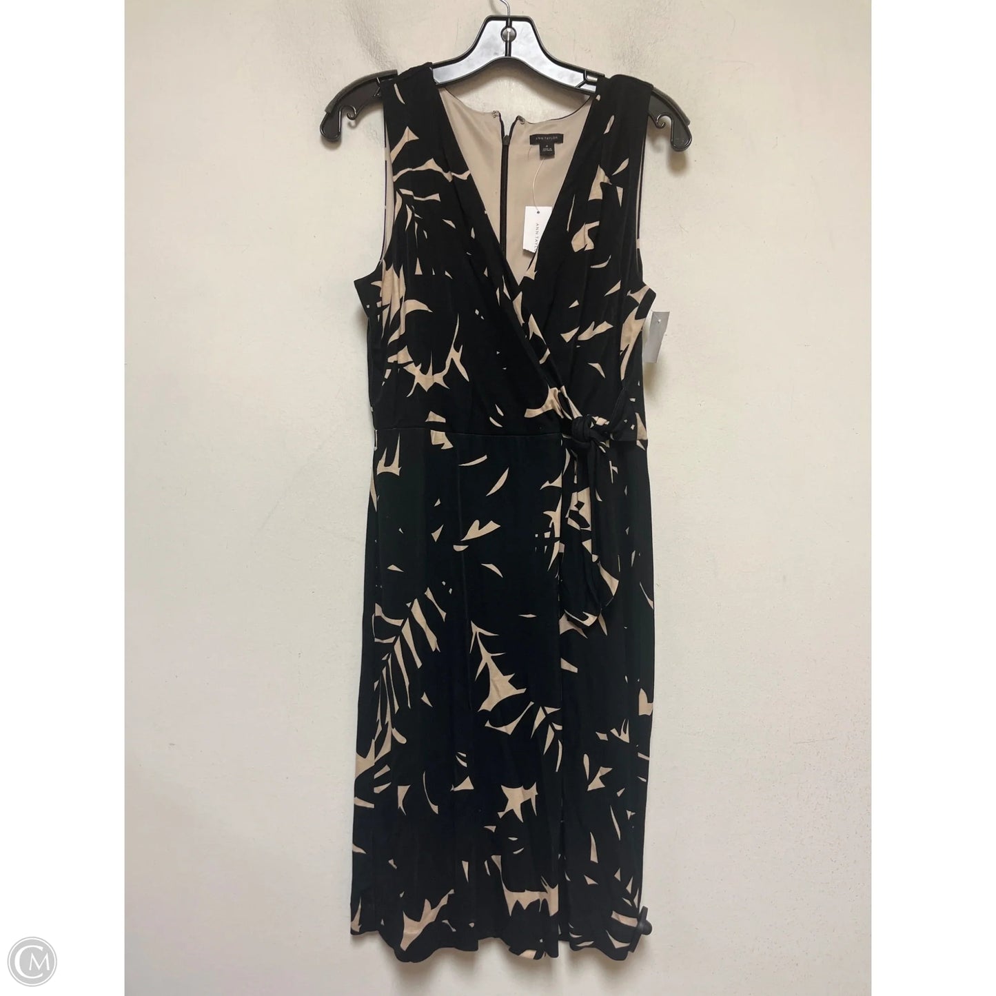 Dress Casual Short By Ann Taylor In Black & Tan, Size: M